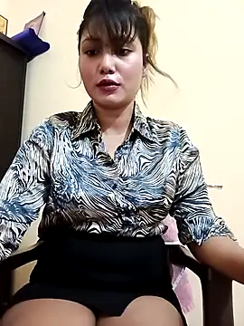 Snapshot of alexa_cam44 chatting on 09.29.25 alexa cam44 online show from 09.29.25