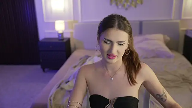 Snapshot of Goldie_Flame chatting on 09.16.25 Goldie Flame online show from 09.16.25