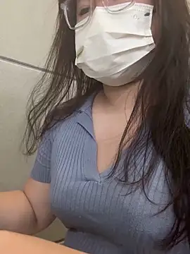 Snapshot of ariel_613 chatting on 10.03.25 ariel 613 online show from 10.03.25