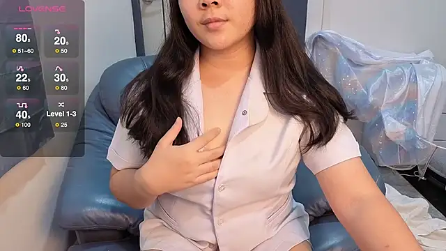 Snapshot of mini_unicorn chatting on 02.18.26 mini unicorn online show from 02.18.26