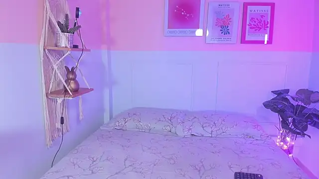 Camila Rivers online show from 09.16.25