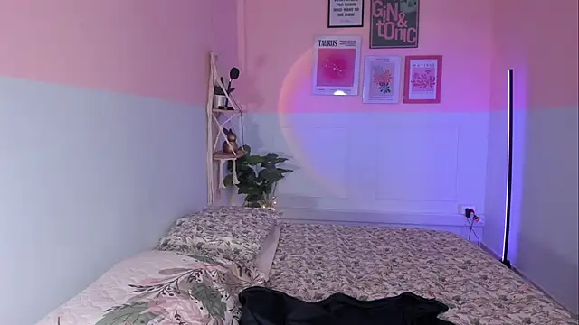 Camila Rivers online show from 10.09.25