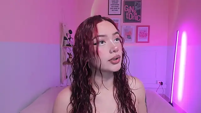 Camila Rivers online show from 10.14.25