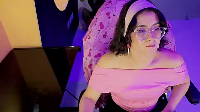 LiLLiAnderson online show from 10.12.25