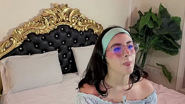 LiLLiAnderson online show from 04.08.26