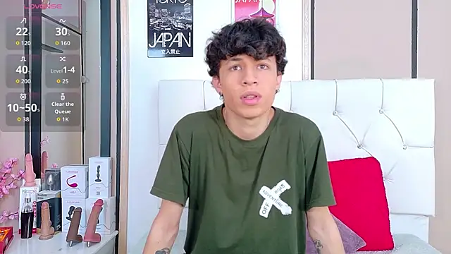 Axel  Evans online show from 11.21.25