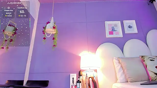 my aleja  online show from 11.22.25