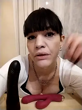 Snapshot of SarettaB90 chatting on 02.09.26 SarettaB90 online show from 02.09.26