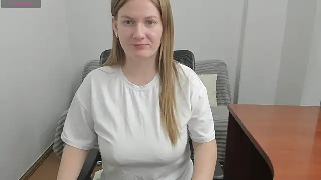 Snapshot of Alisha_Skyes chatting on 02.04.26 Alisha Skyes online show from 02.04.26