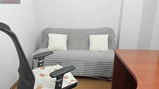 Snapshot of Alisha_Skyes chatting on 02.25.26 Alisha Skyes online show from 02.25.26