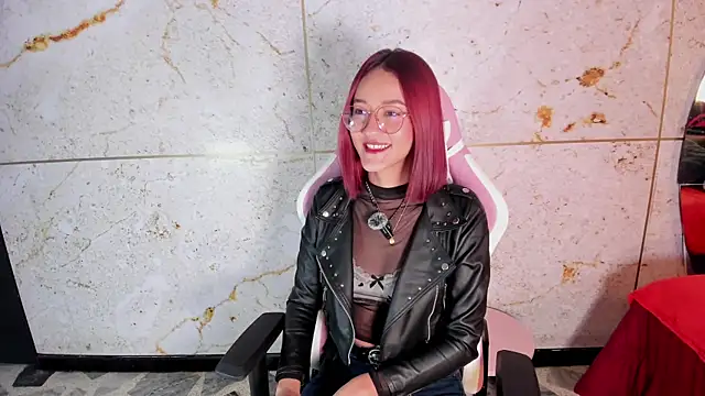 daphne courtis online show from 09.11.25