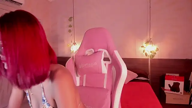 daphne courtis online show from 10.08.25