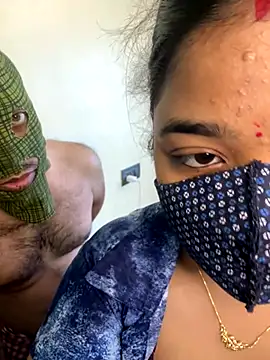 Snapshot of SwatiCam chatting on 09.26.25 SwatiCam online show from 09.26.25