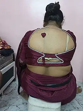 Snapshot of dhanshri143 chatting on 05.15.26 dhanshri143 online show from 05.15.26
