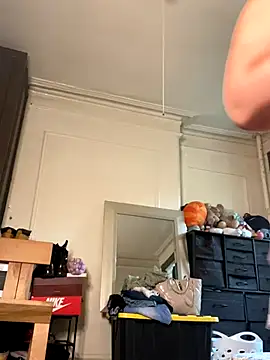 AlyCakes212 online show from 09.22.25