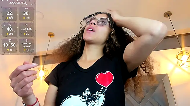 Hanna Cornee  online show from 10.09.25