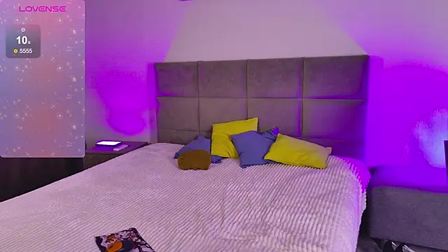 Ailita online show from 10.17.25