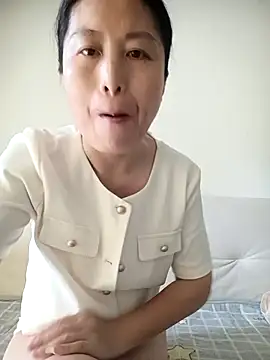 Snapshot of chengcheng12 chatting on 09.30.25 chengcheng12 online show from 09.30.25