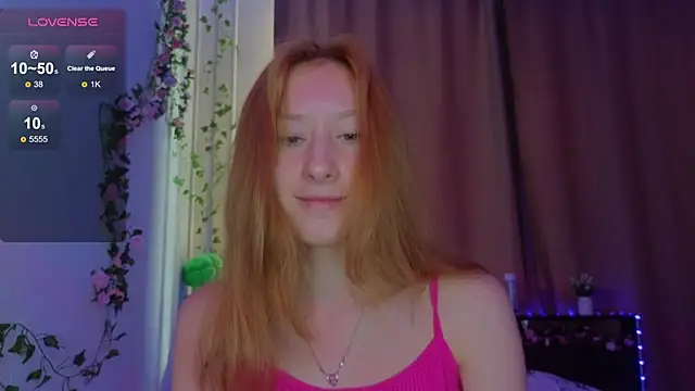 Snapshot of Candy_Flosse chatting on 09.12.25 Candy Flosse online show from 09.12.25