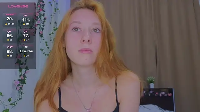 Snapshot of Candy_Flosse chatting on 09.20.25 Candy Flosse online show from 09.20.25