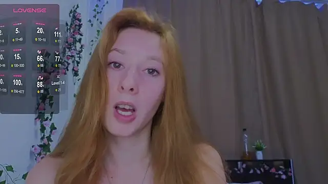 Snapshot of Candy_Flosse chatting on 09.24.25 Candy Flosse online show from 09.24.25