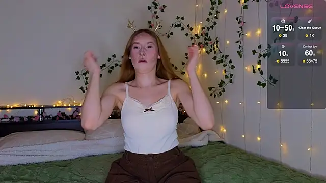 Snapshot of Candy_Flosse chatting on 02.15.26 Candy Flosse online show from 02.15.26