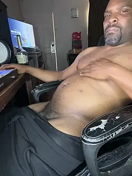 Snapshot of Sooperior chatting on 03.25.26 Sooperior online show from 03.25.26