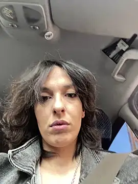 Snapshot of Piggiteablacktea chatting on 04.15.26 Piggiteablacktea online show from 04.15.26