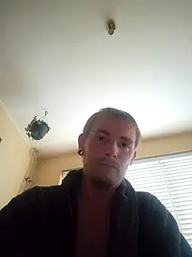 piercingpik online show from 10.21.25