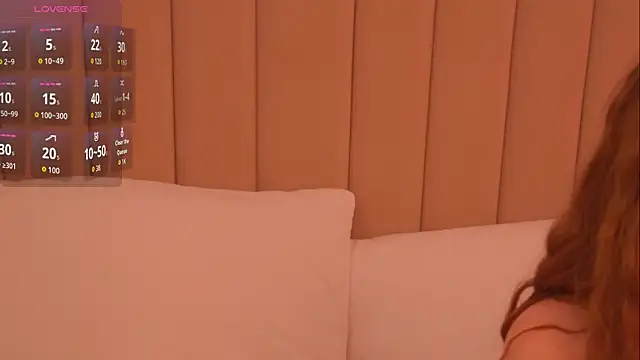 Snapshot of NancySmitts chatting on 04.10.26 NancySmitts online show from 04.10.26