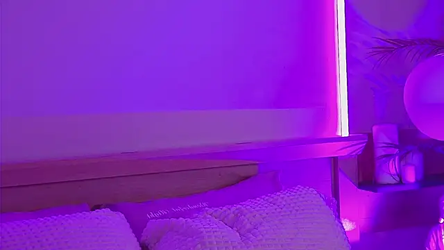 Snapshot of MiaEuphoria_ chatting on 02.12.26 MiaEuphoria online show from 02.12.26