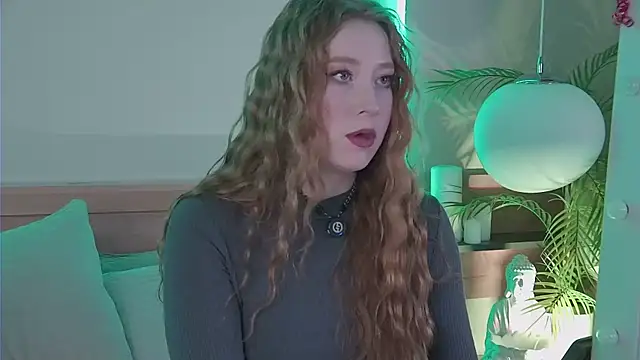 Snapshot of MiaEuphoria_ chatting on 02.19.26 MiaEuphoria online show from 02.19.26