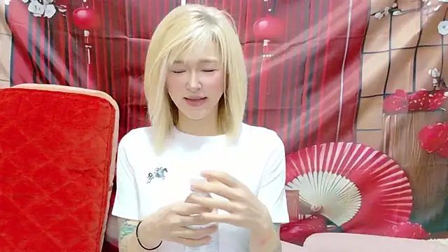 Snapshot of kimagure-fu- chatting on 06.19.26 kimagure-fu- online show from 06.19.26