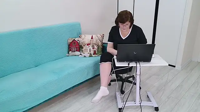 Snapshot of Sandra_Sunrise chatting on 01.12.26 Sandra Sunrise online show from 01.12.26