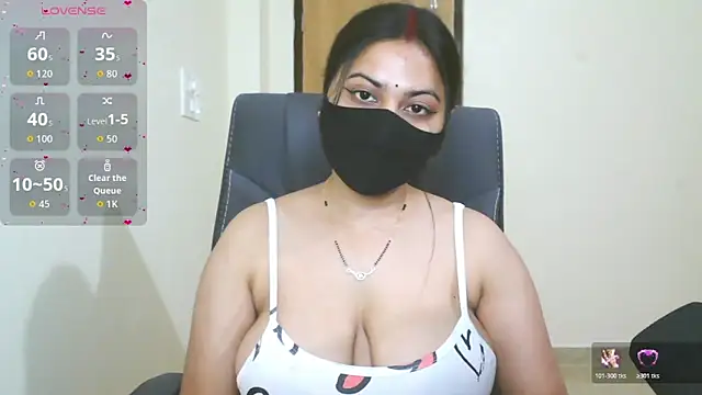 SassyWildCouple online show from 12.21.25