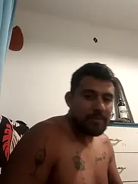 Snapshot of maxiiii125 chatting on 11.24.25 maxiiii125 online show from 11.24.25