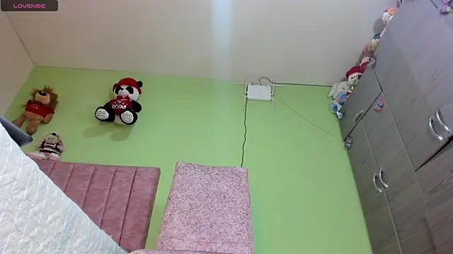 hot Dariana pantyhose online show from 11.26.25