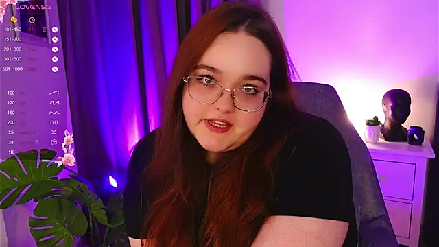 Neko Moor online show from 11.28.25