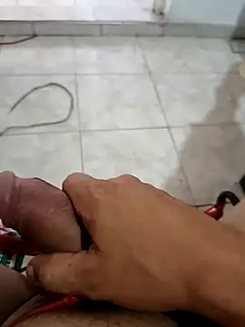 Snapshot of Exoticovergon chatting on 09.10.25 Exoticovergon online show from 09.10.25