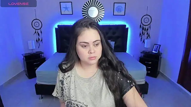 LolaVillalobos online show from 11.08.25