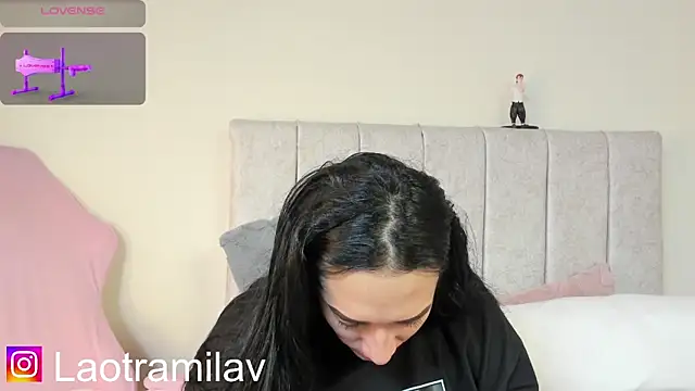 Snapshot of juliettaa_1 chatting on 05.30.26 juliettaa 1 online show from 05.30.26