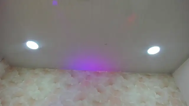 Snapshot of ZoeBenneti chatting on 09.26.25 ZoeBenneti online show from 09.26.25