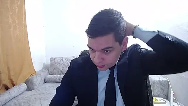 Victor Maitland online show from 12.02.25