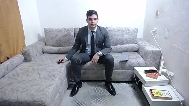 Victor Maitland online show from 02.06.26