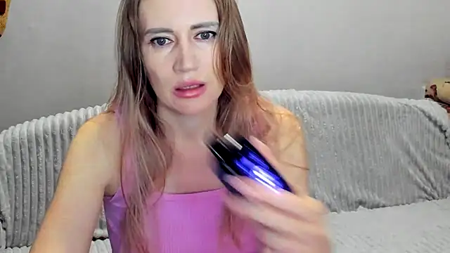 JessFoxxx online show from 04.17.26