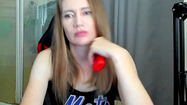 Snapshot of JessFoxxx chatting on 06.02.26 JessFoxxx online show from 06.02.26