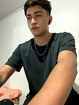 Tavinho067 online show from 10.31.25