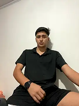 Tavinho067 online show from 10.31.25