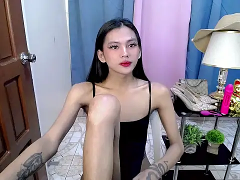 Snapshot of Ur_latinahotpaprika chatting on 04.29.26 Ur latinahotpaprika online show from 04.29.26