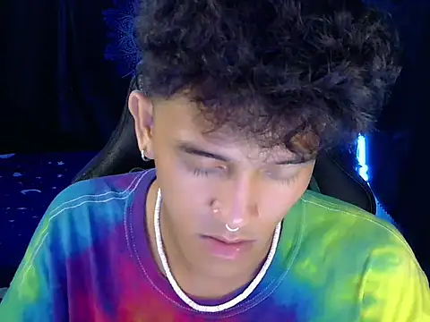 Snapshot of kenbigcockxx chatting on 04.19.26 kenbigcockxx online show from 04.19.26